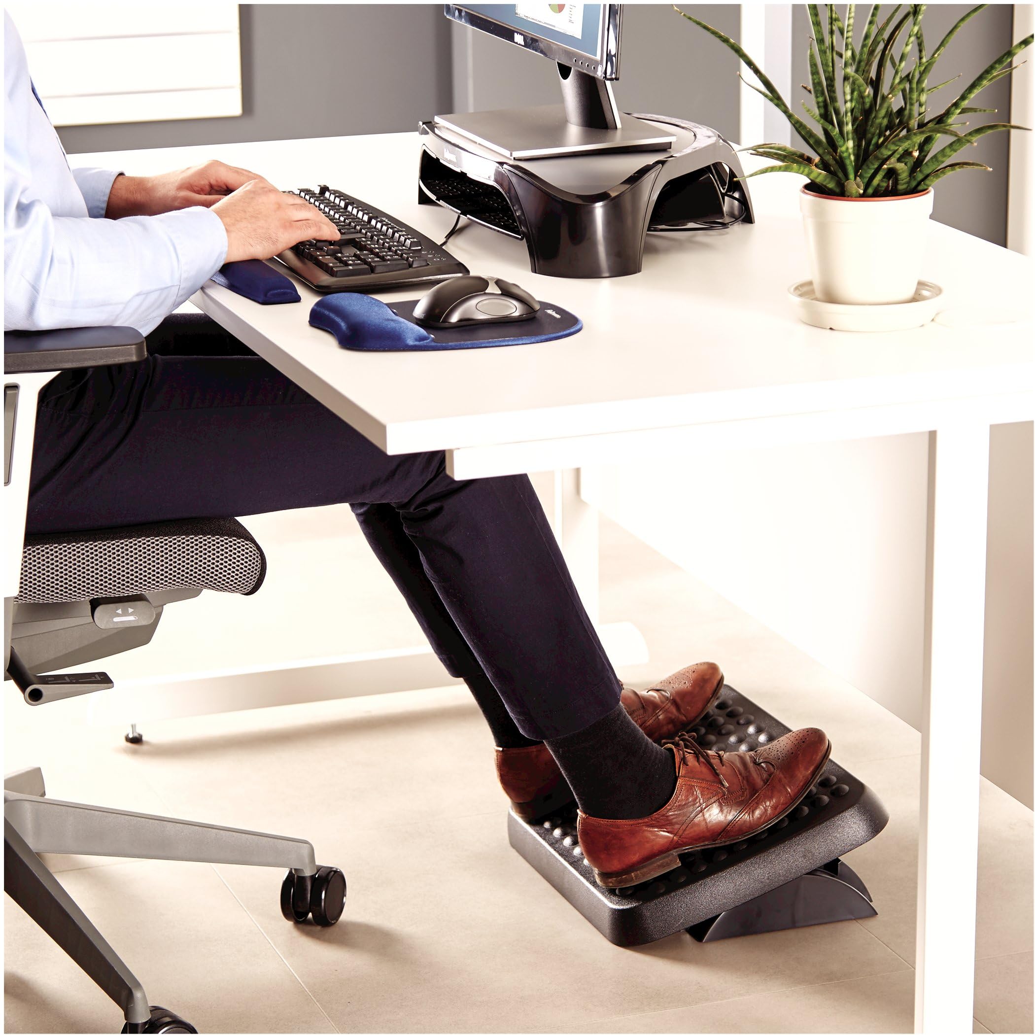 fellowes-repose-pieds-standard-2-inclinaisons-surface-massante-noir image 6